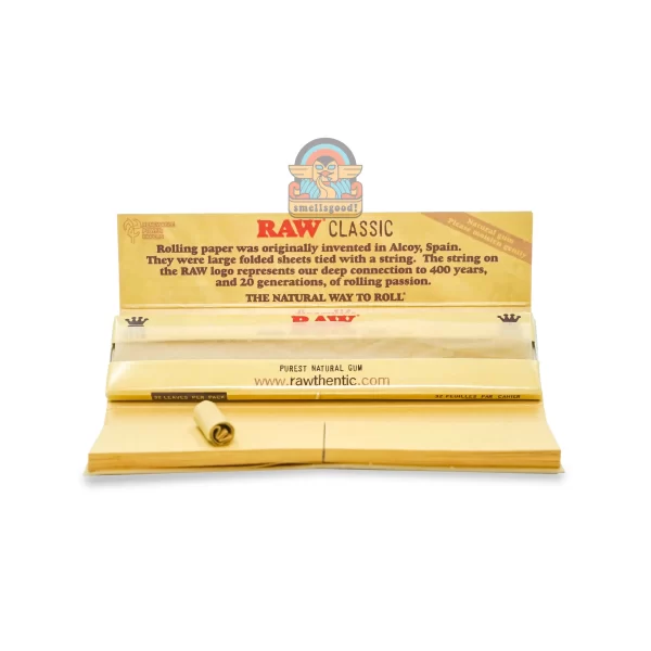RAW CLASSIC CONNOISSEUR Kingsize (PAPER + TIPS ) Rolling Paper (110 mm)